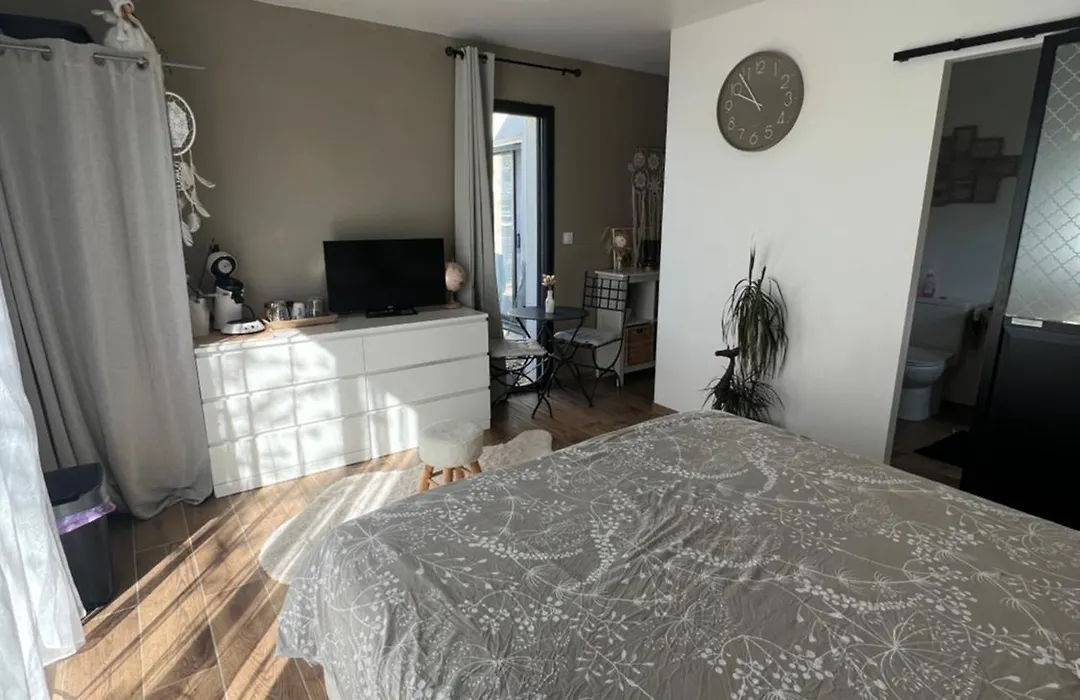 Quiniere - 25 m2 indépendant avec piscine - Wifi-1